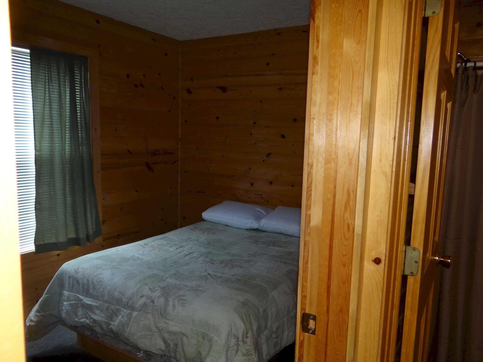Sunset Resort Prudenville 外观 照片